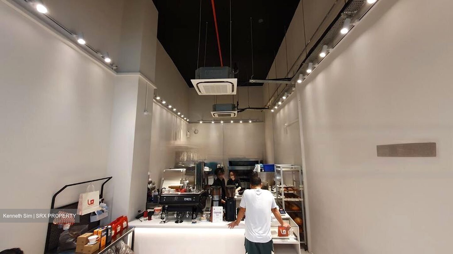 The Commerze@irving (D13), Retail #457084681